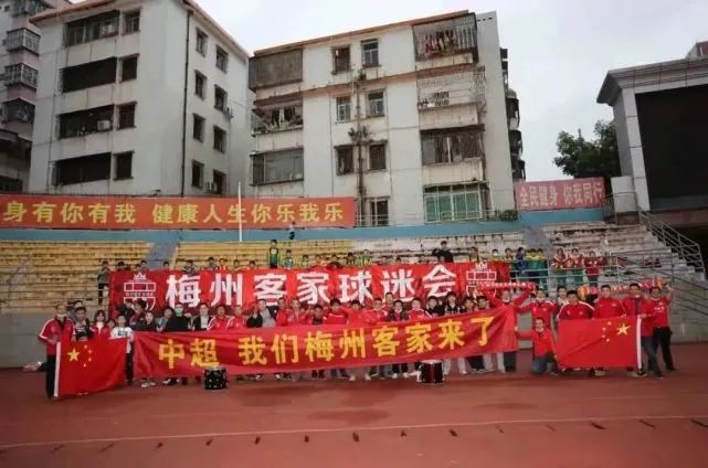 包括“停车场跑酷”、“面包忍者”等4个电影里的名场面，以数字藏品的形式带领观众进入全新沉浸式的“唐探”冒险，并把“唐探宇宙”延伸向“唐探元宇宙”